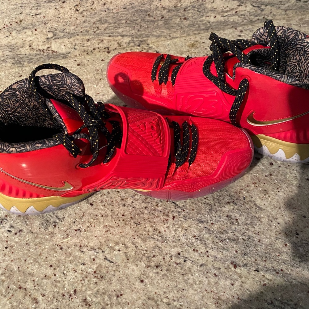 Kyrie 6